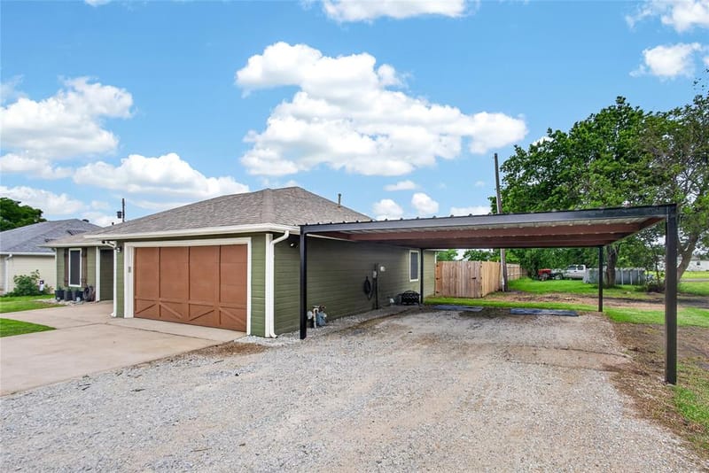 703 S College Street, Celeste TX 75423 - Photo 3