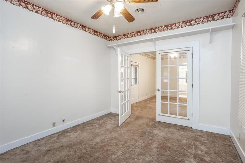 206 Ritchey Street, Gainesville TX 76240 - Photo 17