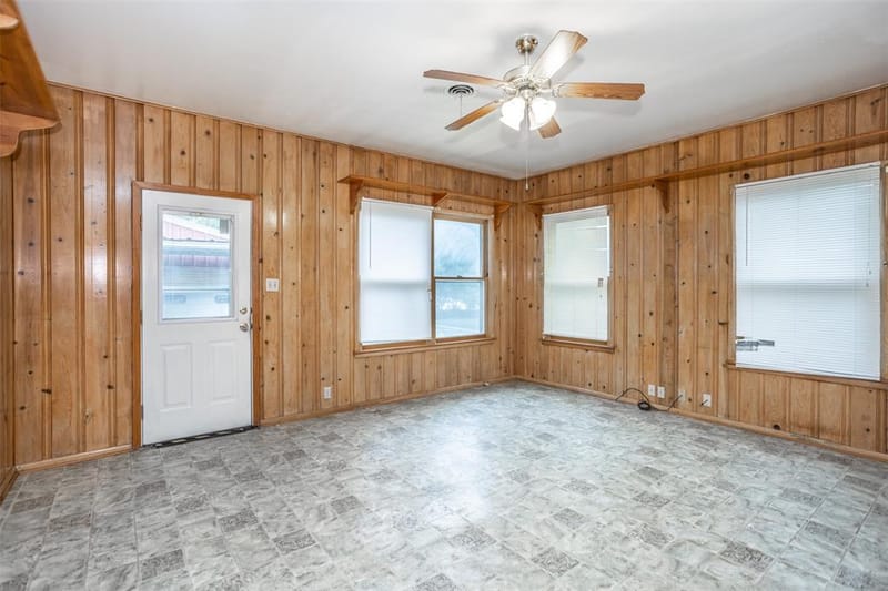 206 Ritchey Street, Gainesville TX 76240 - Photo 14