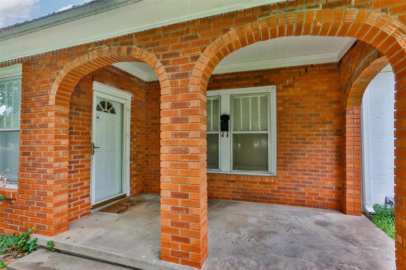 206 Ritchey Street, Gainesville TX 76240 - Photo 4