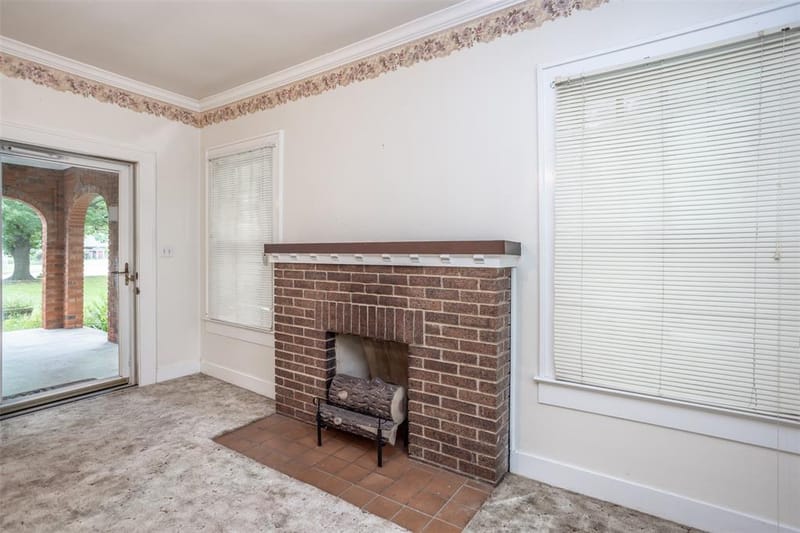 206 Ritchey Street, Gainesville TX 76240 - Photo 8