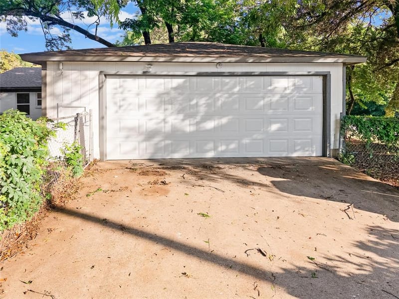 1425 Oakhill Drive, Plano TX 75075 - Photo 16