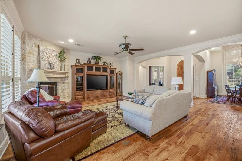 2707 Harborside Drive, Granbury TX 76048 - Photo 6