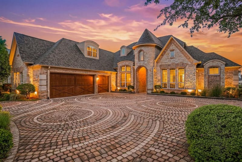2707 Harborside Drive, Granbury TX 76048 - Photo 3