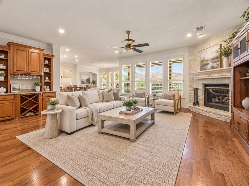 2707 Harborside Drive, Granbury TX 76048 - Photo 5