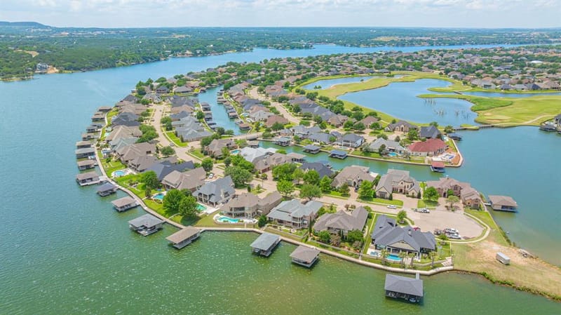2707 Harborside Drive, Granbury TX 76048 - Photo 38