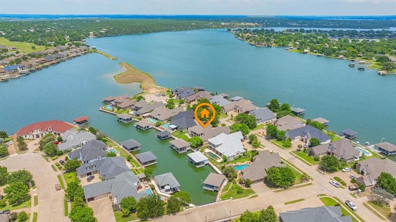 2707 Harborside Drive, Granbury TX 76048 - Photo 37