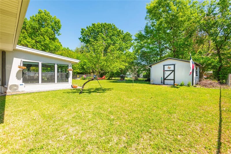925 S Andrews Avenue, Sherman TX 75090 - Photo 23