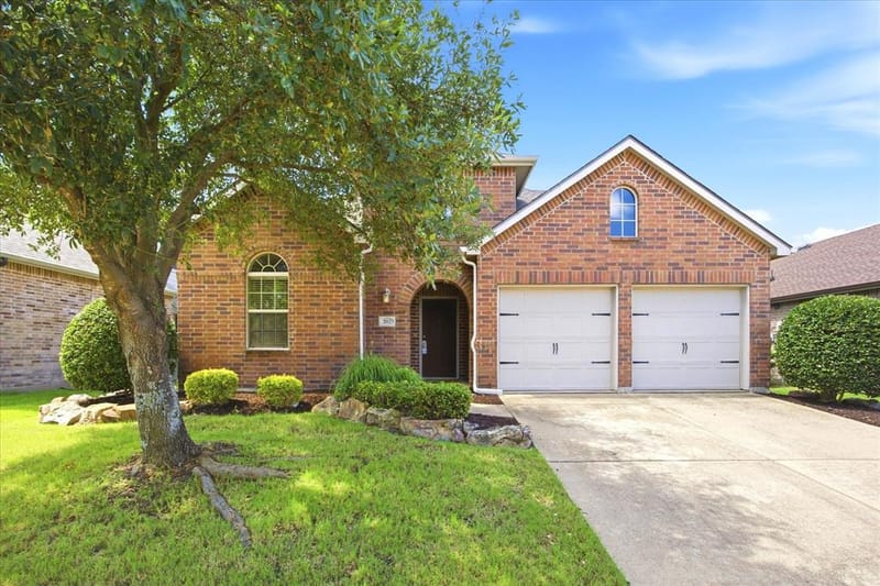 2011 Eagle Lake Drive, Forney TX 75126 - Photo 2