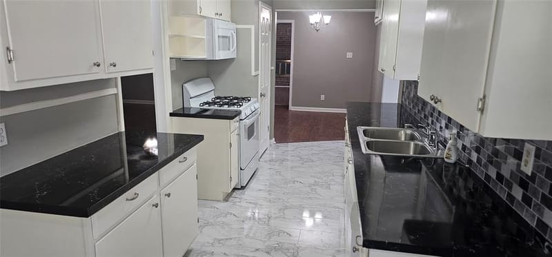 2006 Lovers Lane, Shreveport LA 71105 - Photo 3