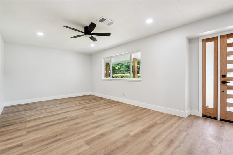604 Buffalo Drive, Arlington TX 76013 - Photo 4
