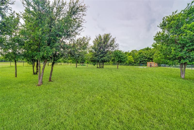 1013 Finney Drive, Weatherford TX 76085 - Photo 7