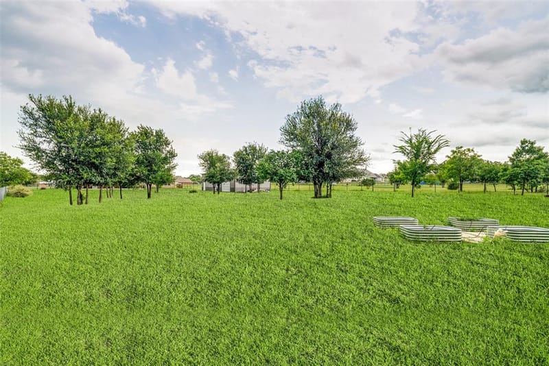 1013 Finney Drive, Weatherford TX 76085 - Photo 8