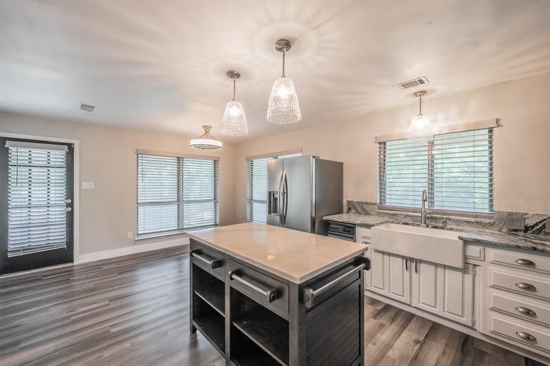 1724 Prestonwood Drive, Arlington TX 76012 - Photo 16