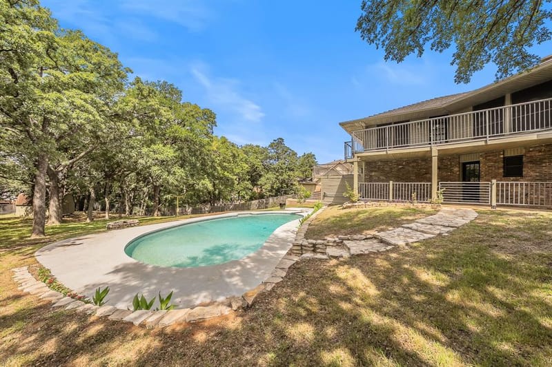 1724 Prestonwood Drive, Arlington TX 76012 - Photo 38