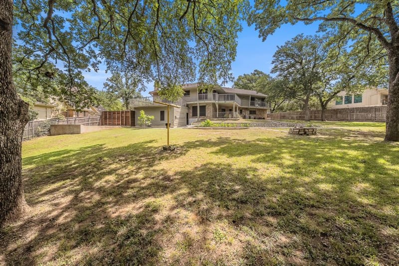 1724 Prestonwood Drive, Arlington TX 76012 - Photo 40