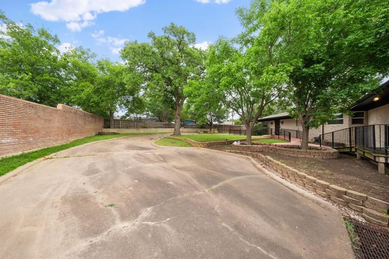 801 NW 7th Avenue, Mineral Wells TX 76067 - Photo 36