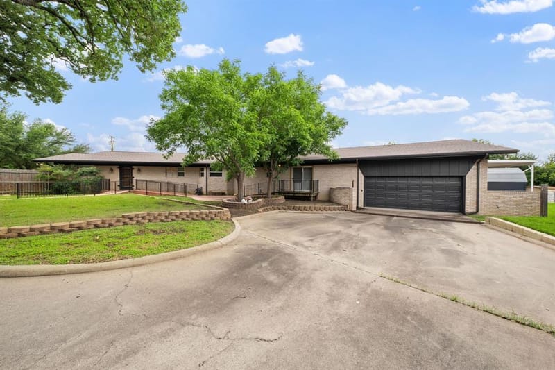 801 NW 7th Avenue, Mineral Wells TX 76067 - Photo 34