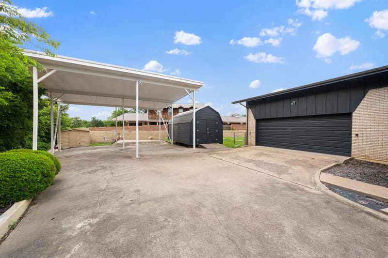 801 NW 7th Avenue, Mineral Wells TX 76067 - Photo 33