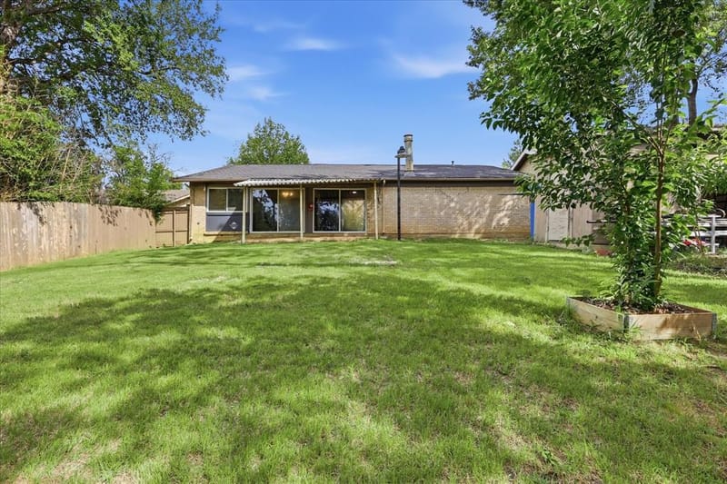 1839 Sherwood Lane, Carrollton TX 75006 - Photo 38