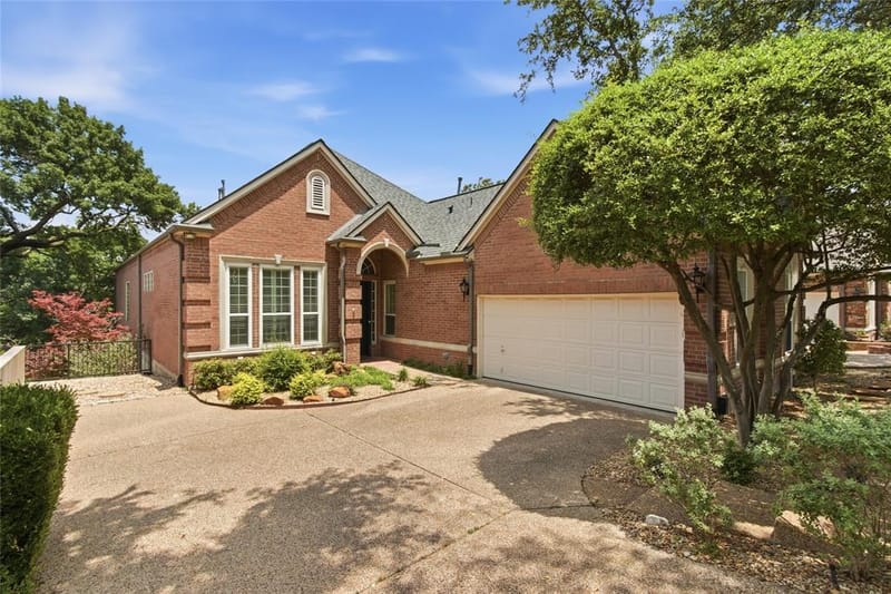 3033 Greenhill Drive, Plano TX 75093 - Photo 11