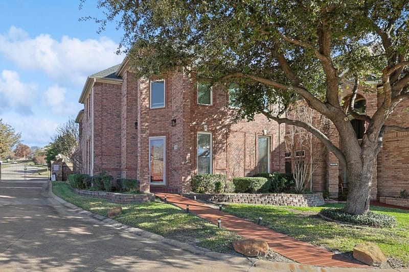 8354 Sunset Cove Drive, Fort Worth TX 76179 - Photo 2