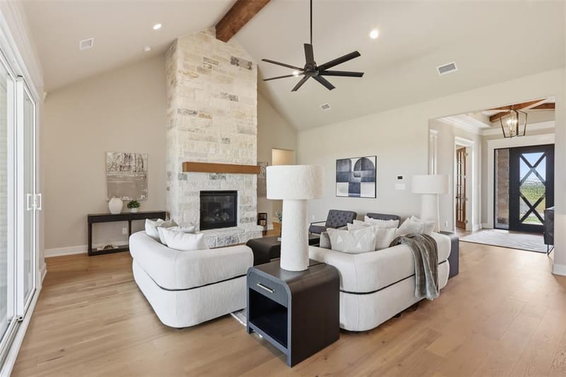 2006 Lindale Lane, Granbury TX 76049 - Photo 16