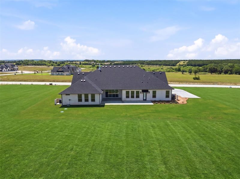 2006 Lindale Lane, Granbury TX 76049 - Photo 38