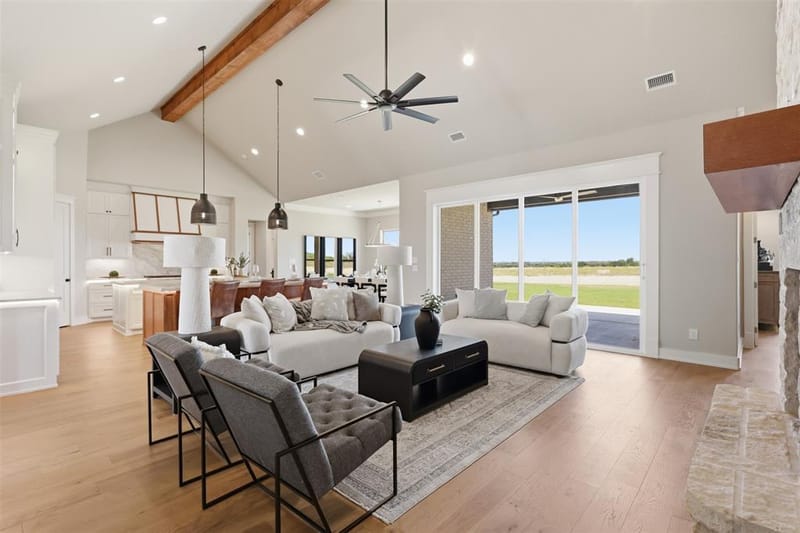2006 Lindale Lane, Granbury TX 76049 - Photo 18