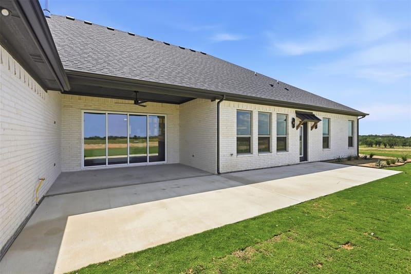 2006 Lindale Lane, Granbury TX 76049 - Photo 37