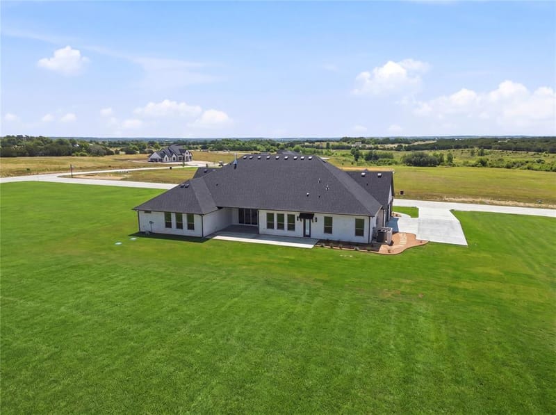 2006 Lindale Lane, Granbury TX 76049 - Photo 39