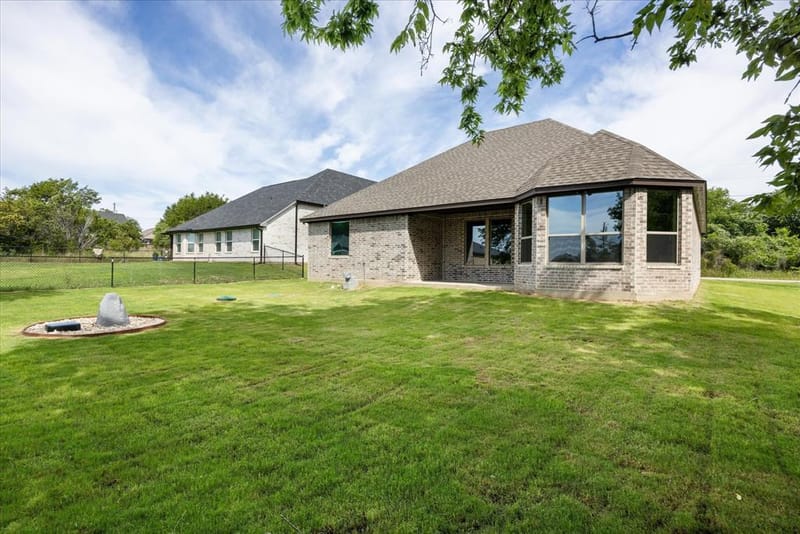 2209 Snake River Drive, Granbury TX 76048 - Photo 6