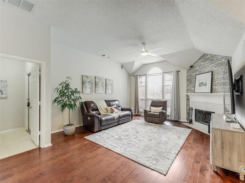 7604 Naples Lane, Frisco TX 75035 - Photo 4