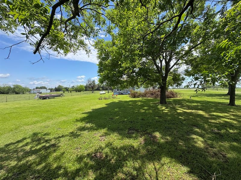 8775 County Road 353, Terrell TX 75161 - Photo 2