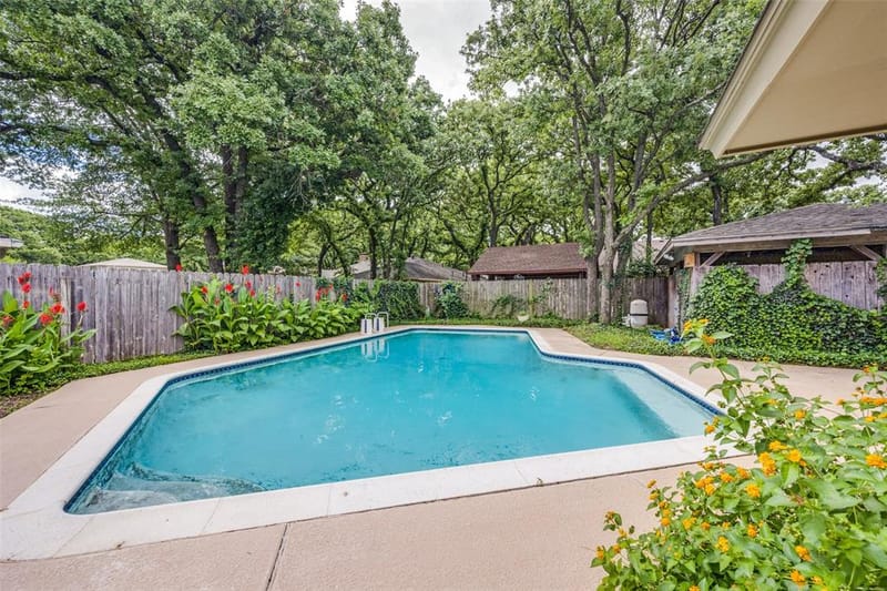 2414 Lakeview Circle, Arlington TX 76013 - Photo 23