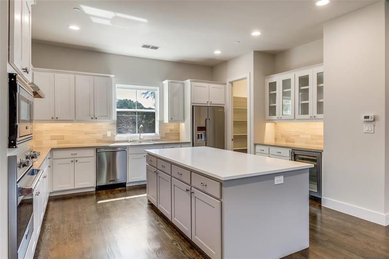 7700 Eastern Avenue # 401, Dallas TX 75209 - Photo 11