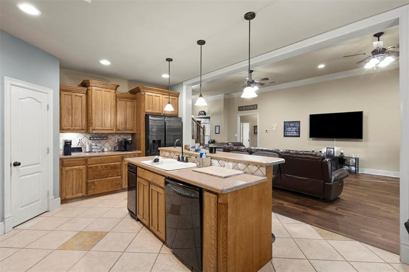 105 Country Ridge Court, Red Oak TX 75154 - Photo 11