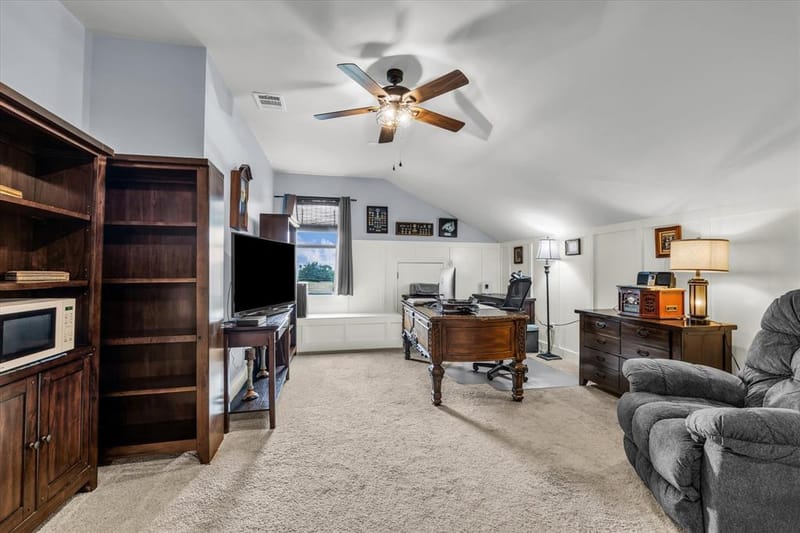 404 Charleston Park Drive, Woodway TX 76712 - Photo 26