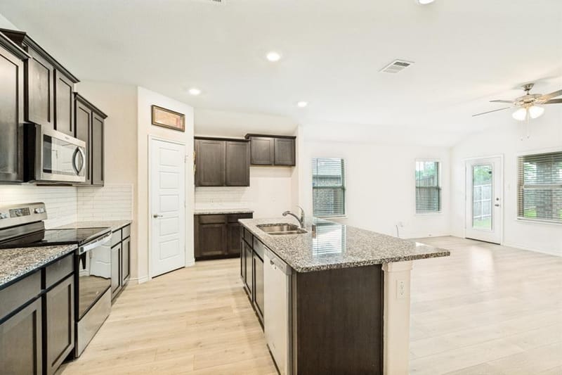 1017 Crepe Myrtle Lane, Anna TX 75409 - Photo 6