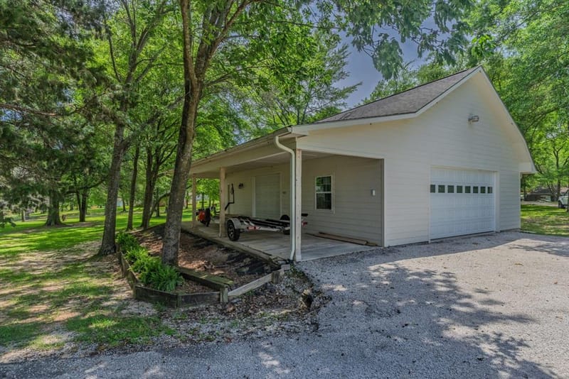 1185 Rs County Road 3503, Emory TX 75440 - Photo 30