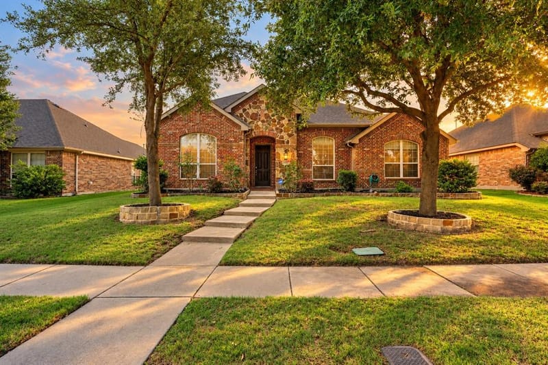 7510 Handen Drive, Rowlett TX 75089