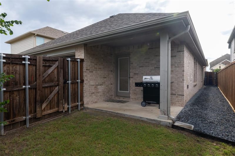 12329 Hulson Trail, Fort Worth TX 76052 - Photo 31
