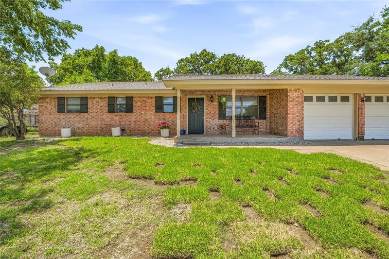 510 Spring Meadow Street, Stephenville TX 76401 - Photo 3