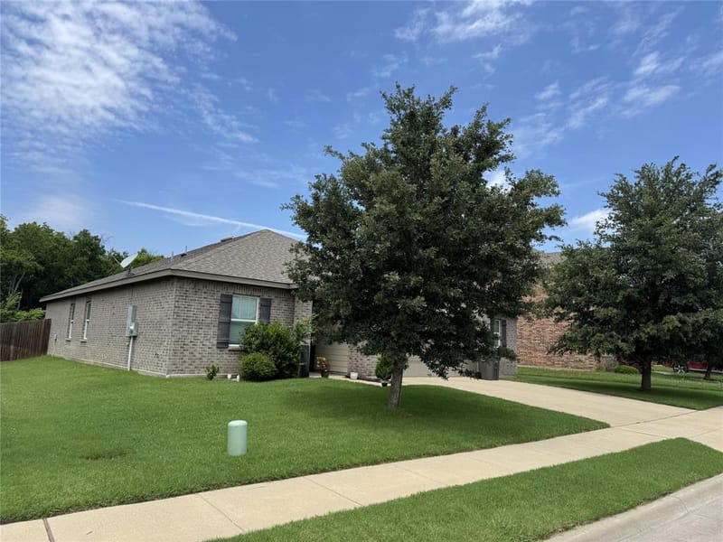 2209 Cinnamon Springs Road, Glenn Heights TX 75154 - Photo 4