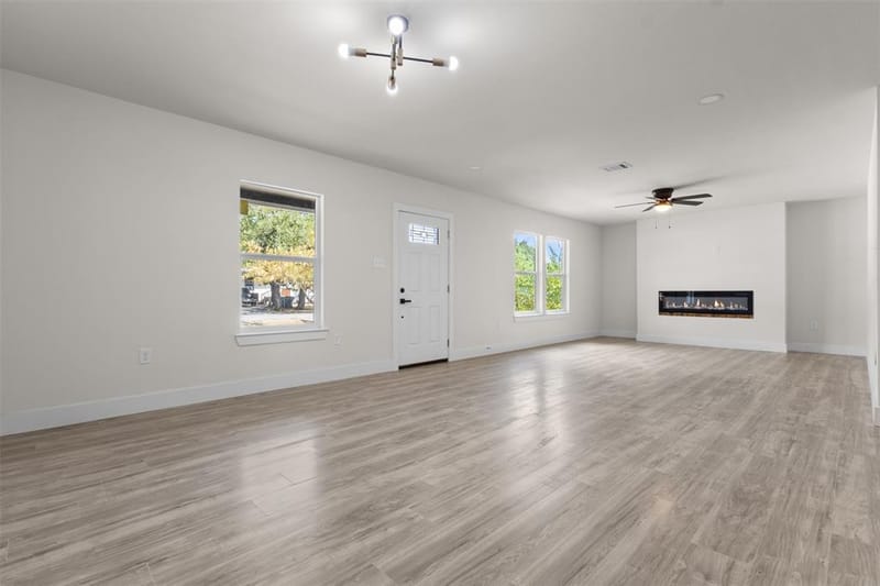 1367 Friendship Drive, Dallas TX 75217 - Photo 6