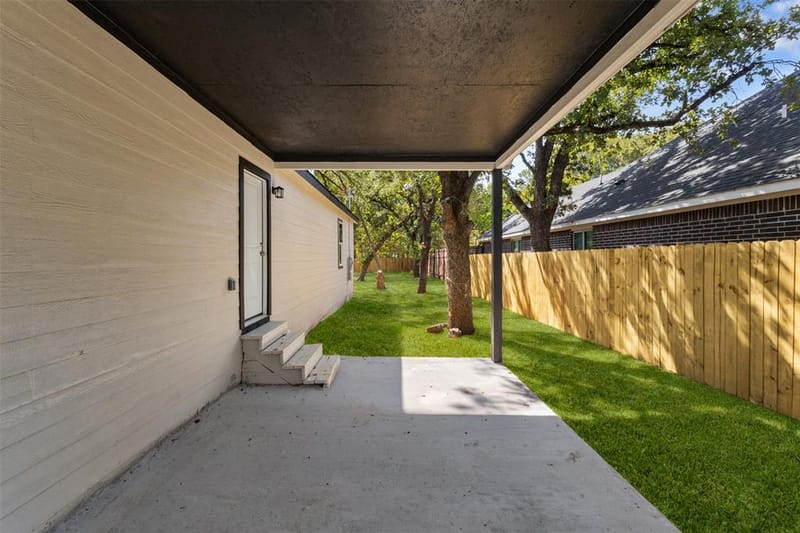 1367 Friendship Drive, Dallas TX 75217 - Photo 26