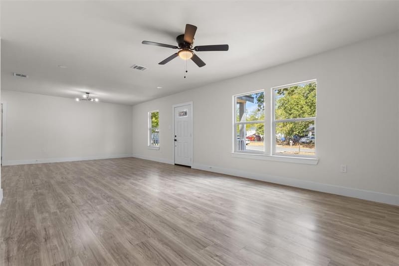 1367 Friendship Drive, Dallas TX 75217 - Photo 8