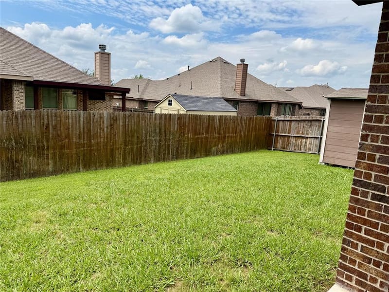1104 Crest Ridge Drive, Glenn Heights TX 75154 - Photo 17