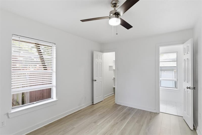 2942 Townsend Drive, Dallas TX 75229 - Photo 28