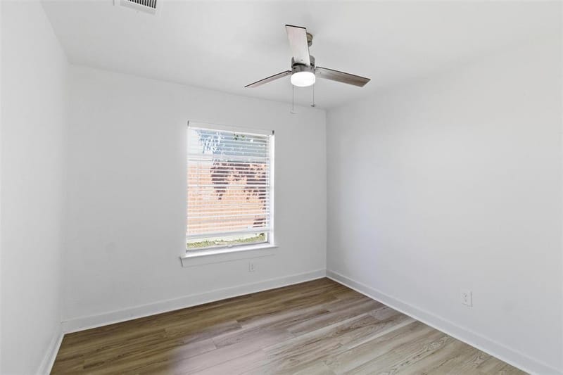 2942 Townsend Drive, Dallas TX 75229 - Photo 5